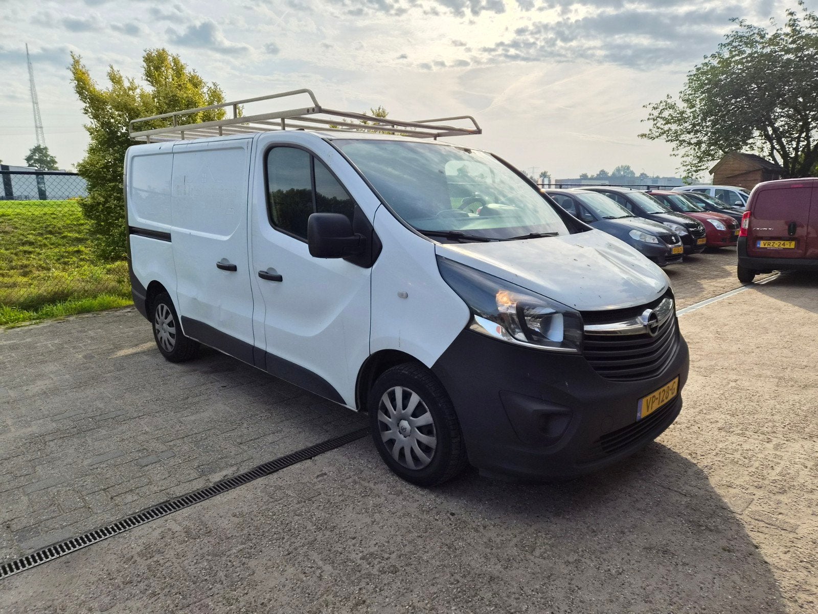 Opel Vivaro 2.0 D 66KW 2015 Airco 3 Zits Euro5 Navi PDC, Auto's, Euro 5, Stof, Zwart, 4 cilinders