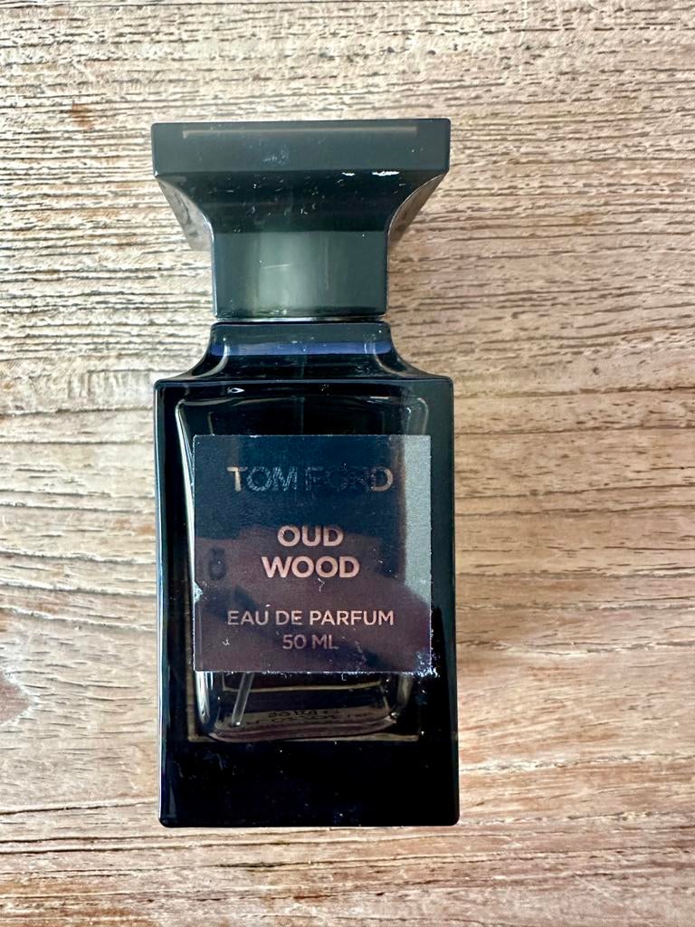 Tom Ford Oud Wood eau de parfum 50 ml, Sieraden, Tassen en Uiterlijk, Uiterlijk | Parfum, Ophalen of Verzenden, Gebruikt