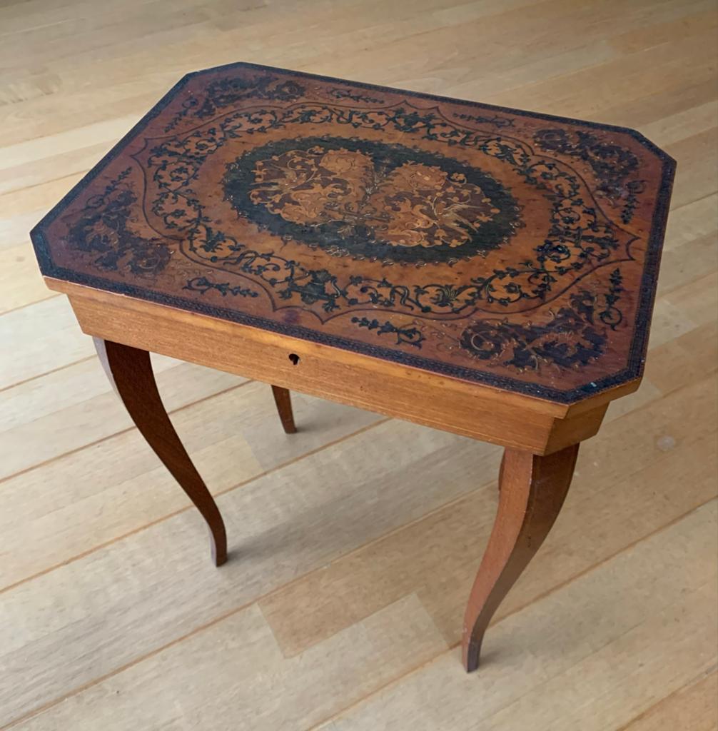 Antieke Muziekdoos Tafel met Marqueterie/Intarsia, Ophalen