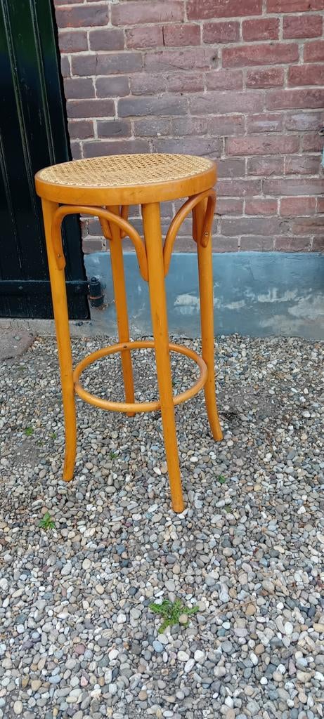 Vintage Thonet Stijl Barkruk uit de Jaren '60, Huis en Inrichting, Gebruikt, Met voetsteun, Hout, 60 tot 90 cm