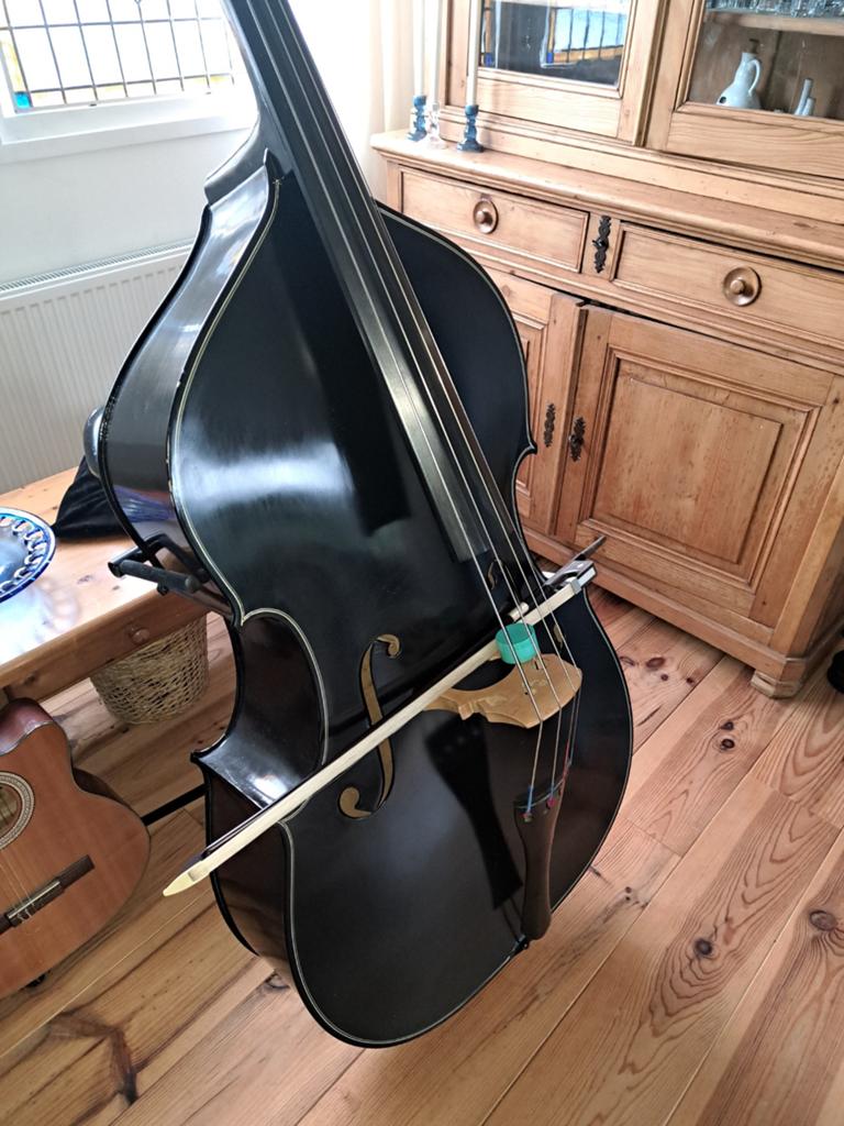 Zwarte Scarlatti contrabas  4/4 met strijkstok, Muziek en Instrumenten, Ophalen, Gebruikt, Overige typen