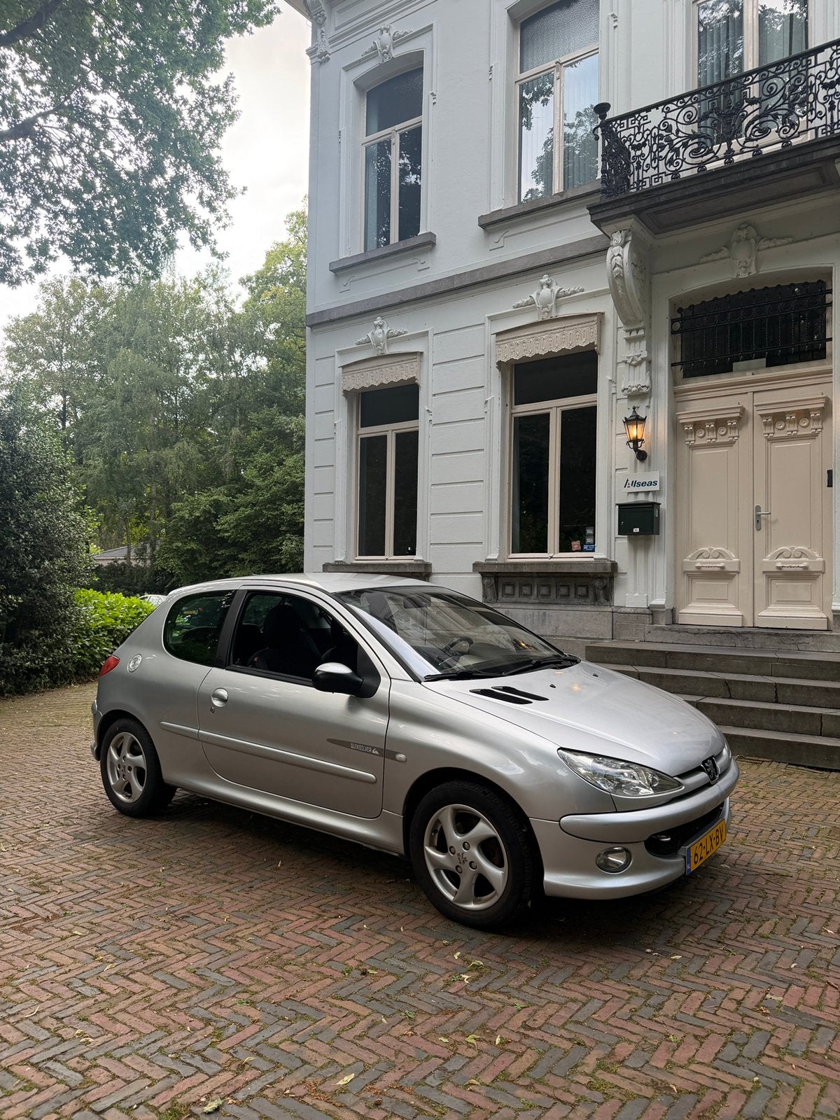Peugeot 206 1.6 16V Gentry 3D 2003 Grijs, Voorwielaandrijving, Zwart, Handgeschakeld, Zilver of Grijs