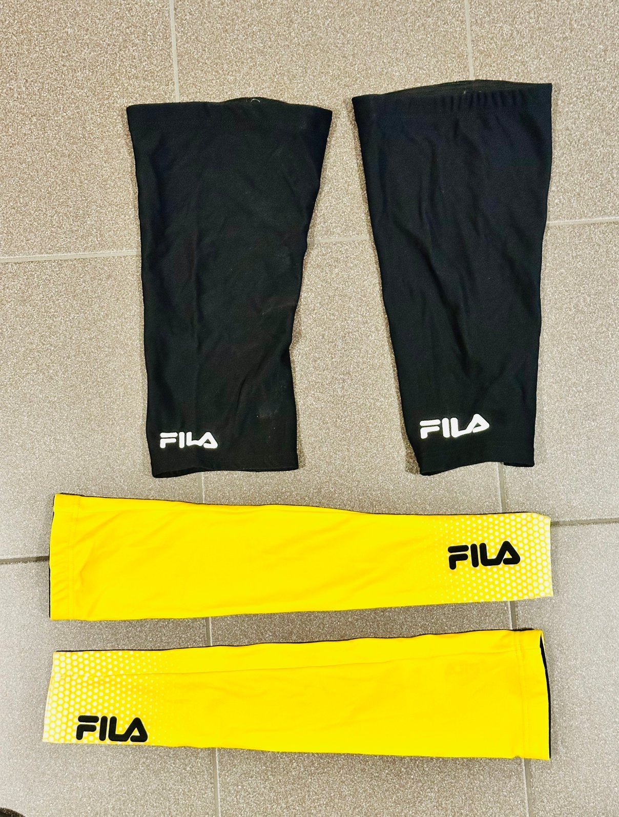 Wielrenkleding kniestukken en armstukken Fila maat L, Heren, Ophalen of Verzenden, Zo goed als nieuw, L