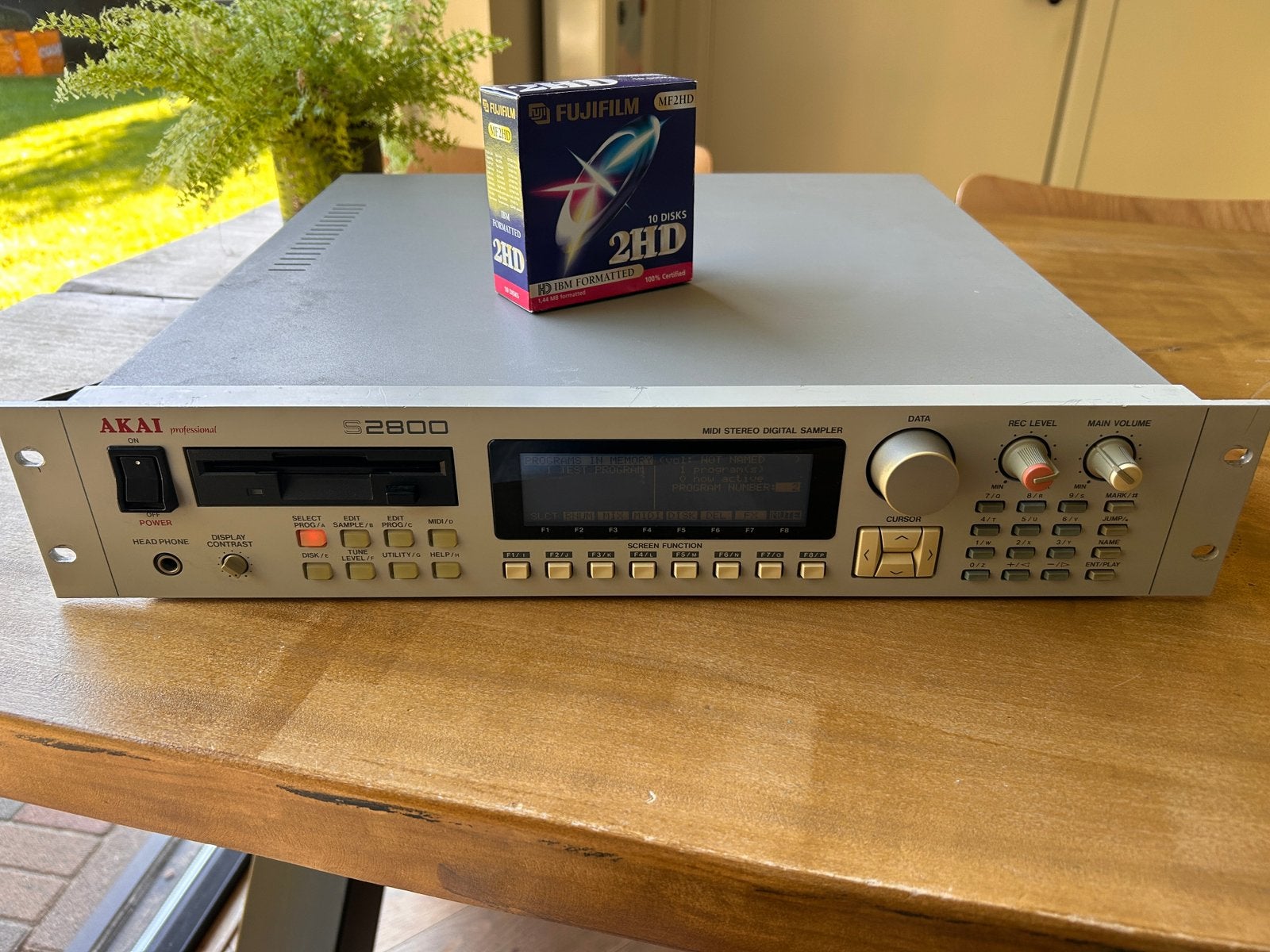 Akai S2800 sampler, Ophalen of Verzenden, Gebruikt