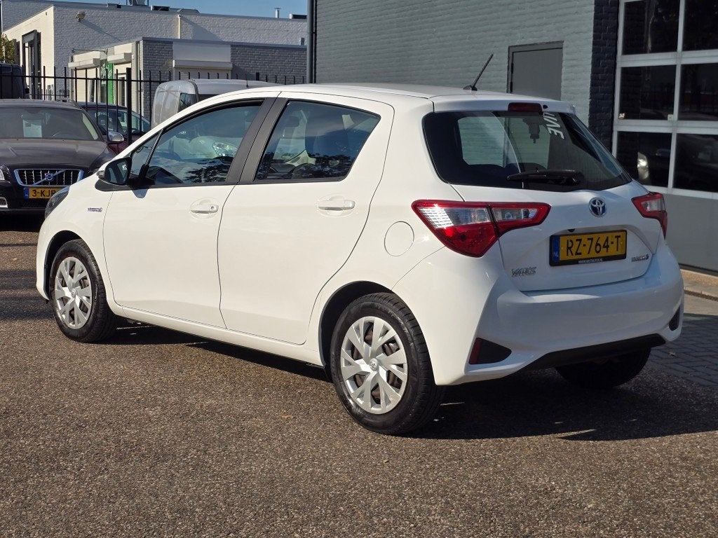 Foto 11 van Toyota Yaris 1.5 Hybrid Aspiration PERFECT ONDERHOUDEN ZEER