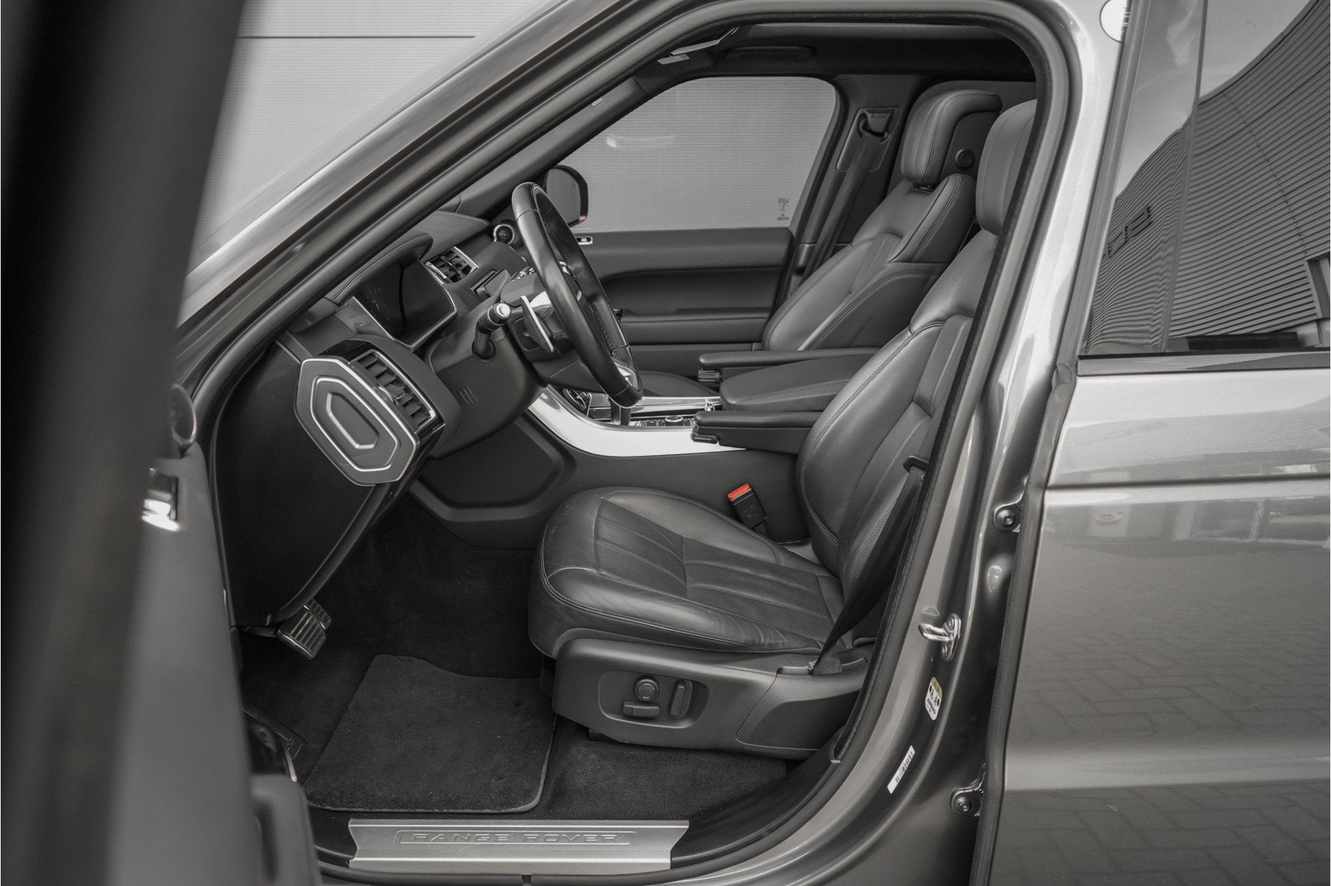 Land Rover Range Rover Sport 4.4 SDV8 HSE Dynamic Pano CarPl, Auto's, Automaat, 313 €/maand, Gebruikt, Bedrijf