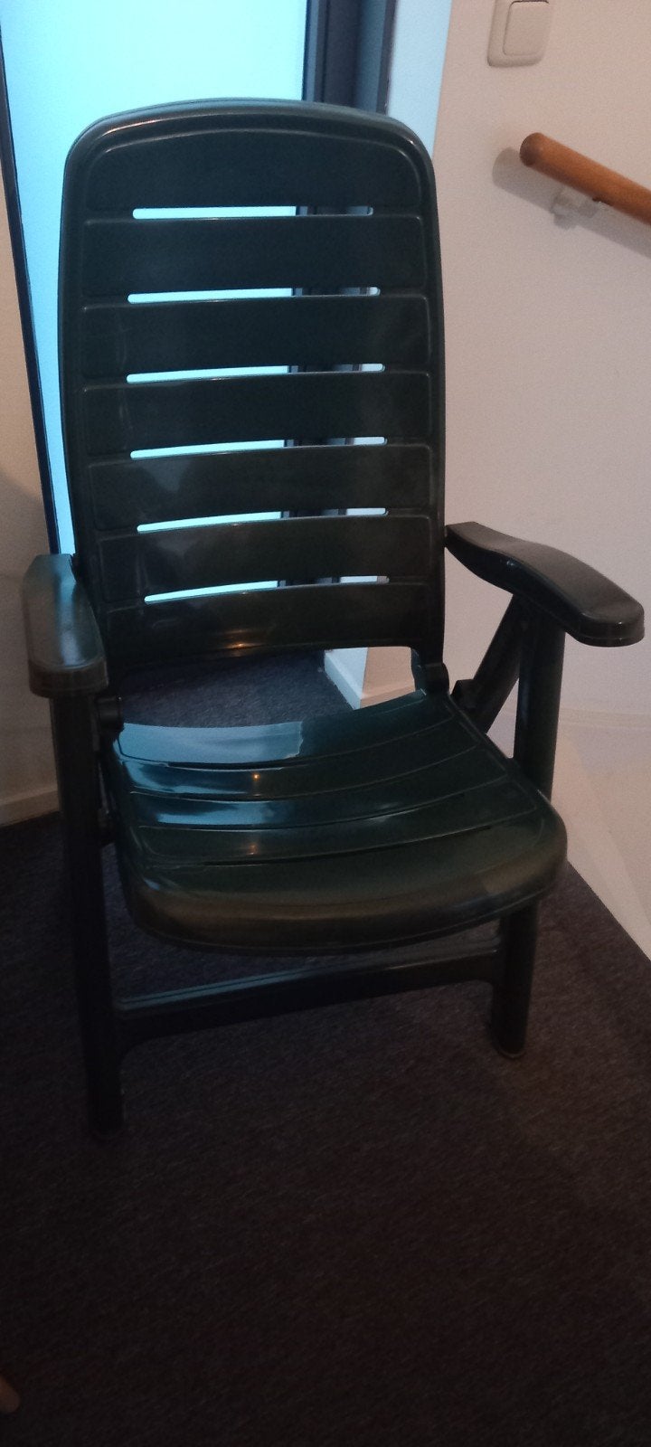 4x Donkergroene Tuinstoelen - Kunststof - Gratis afhalen, Ophalen, Kunststof, Gebruikt, Overige kleuren