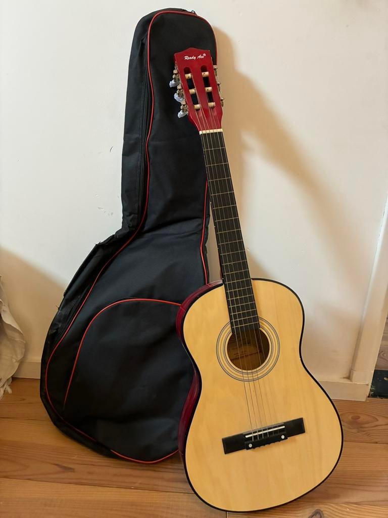 Gitaar voor kinderen incl tas, in zeer goede staat, Muziek en Instrumenten, Snaarinstrumenten | Gitaren | Akoestisch, Ophalen