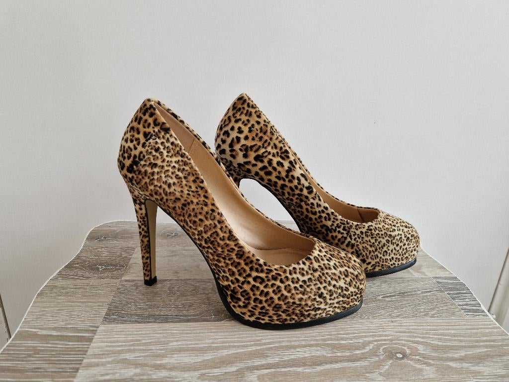 Hoge luipaardprint pumps maat 40 nieuw, Ophalen of Verzenden, Nieuw, Bruin