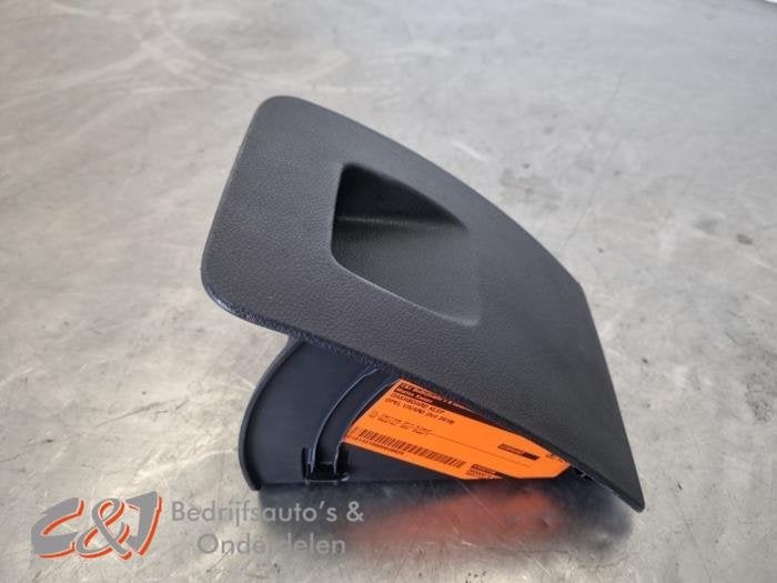 Dashboard klep van een Opel Vivaro