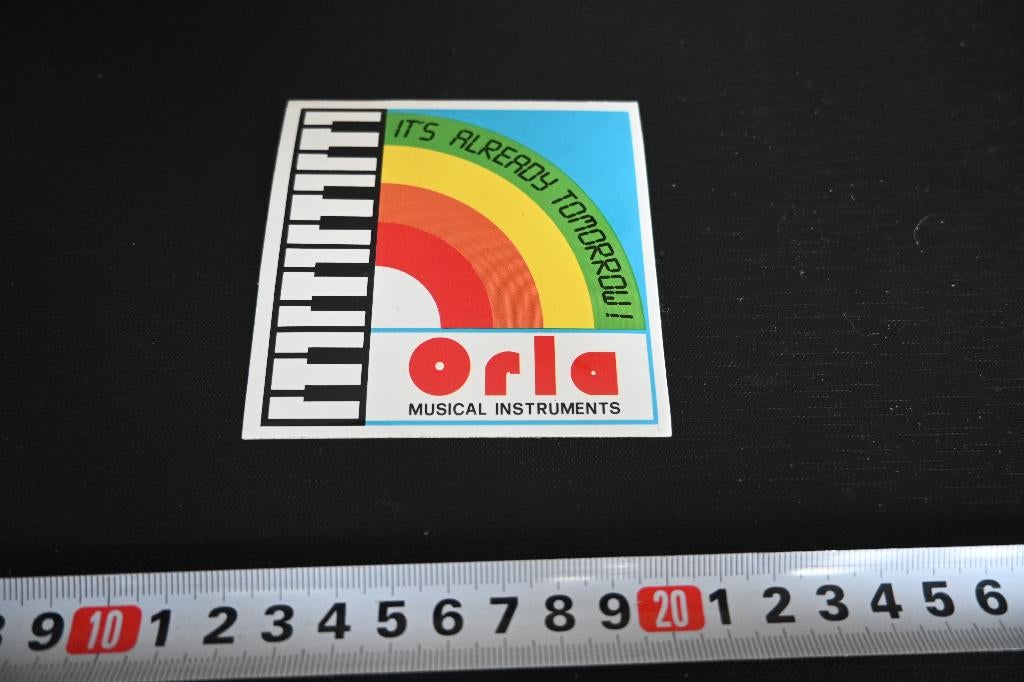 sticker ORLA musical instruments it's already tomorrow !, Ophalen, Zo goed als nieuw