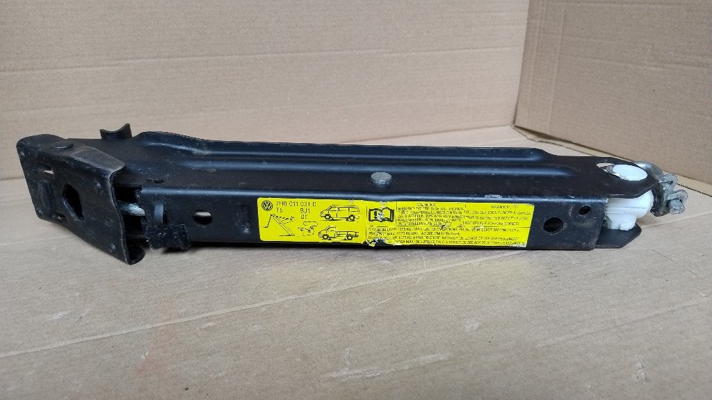 Originele auto krik VW transporter T5 max 1375kg, Ophalen of Verzenden, Gebruikt, Manueel, Schaarkrik