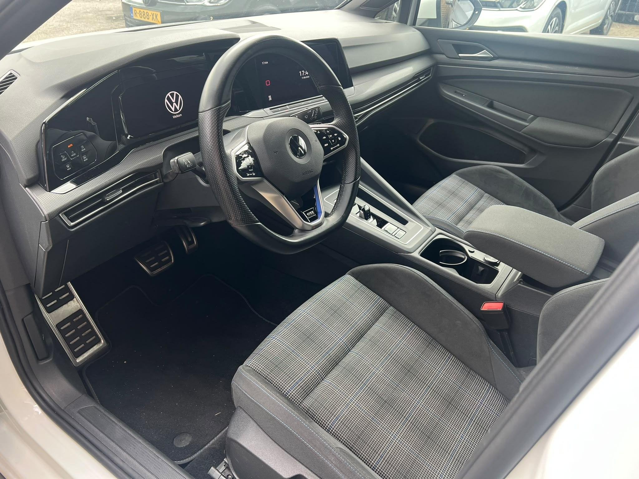 Volkswagen Golf 1.4 eHybrid GTE | 245 PK | Automaat | Parkee, 12 maanden, Gebruikt, Euro 6, 4 cilinders