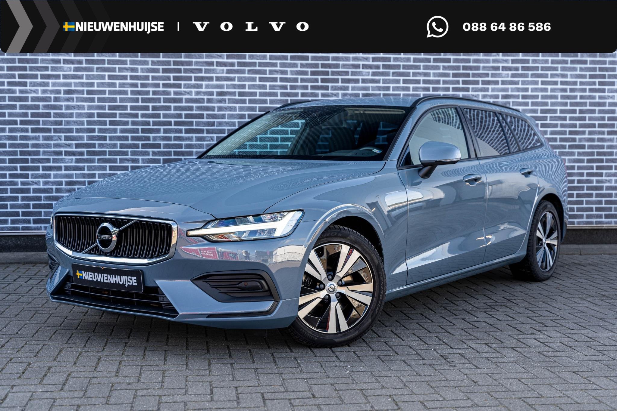 Volvo V60 2.0 B3 Momentum Advantage | Achteruitrijcamera | P
