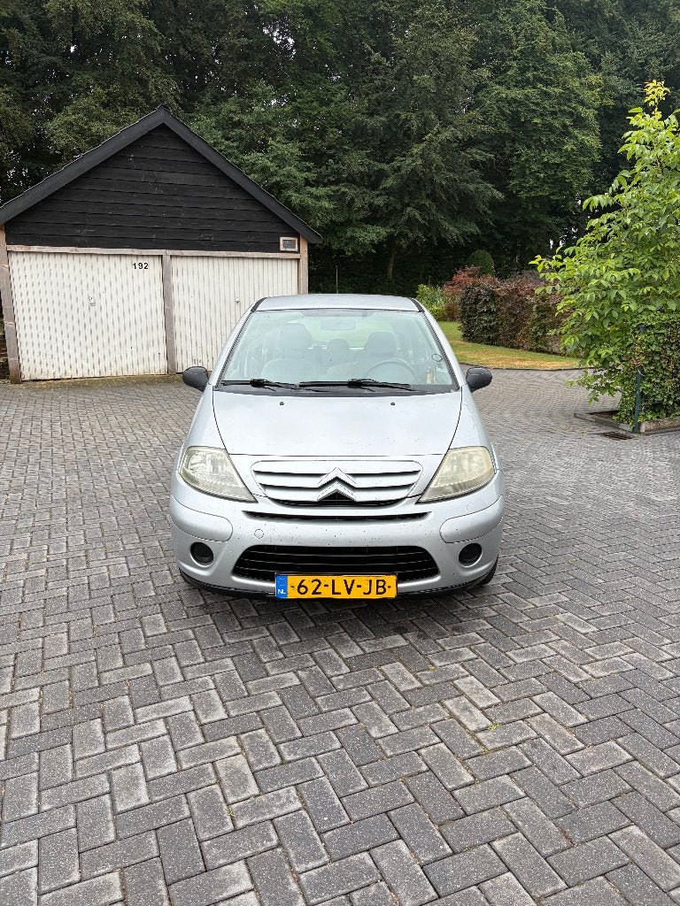 Citroën C3 1.4 I 2003 Grijs, Auto's, Voorwielaandrijving, Stof, Origineel Nederlands, Handgeschakeld