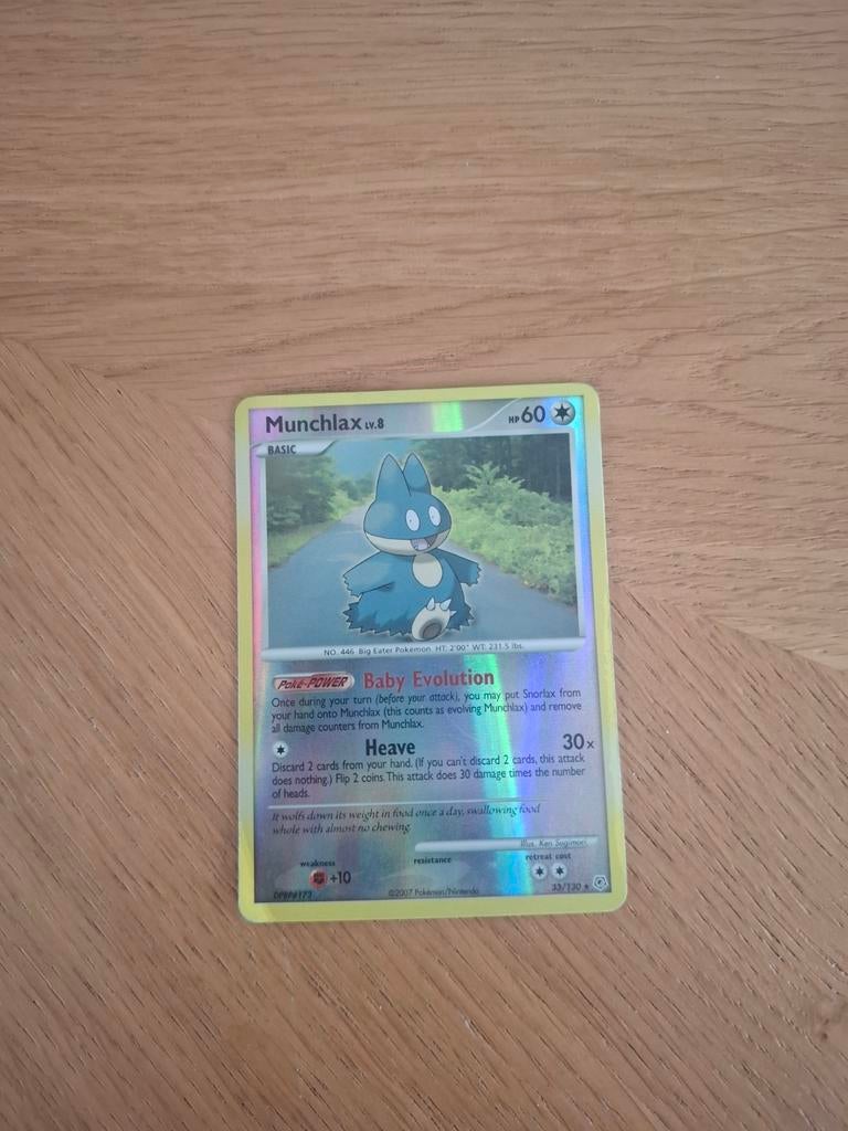 Munchlax Lv.8 Pokémon kaart (Foil) - Klein randje beschadigd, Ophalen of Verzenden, Gebruikt, Losse kaart, Foil