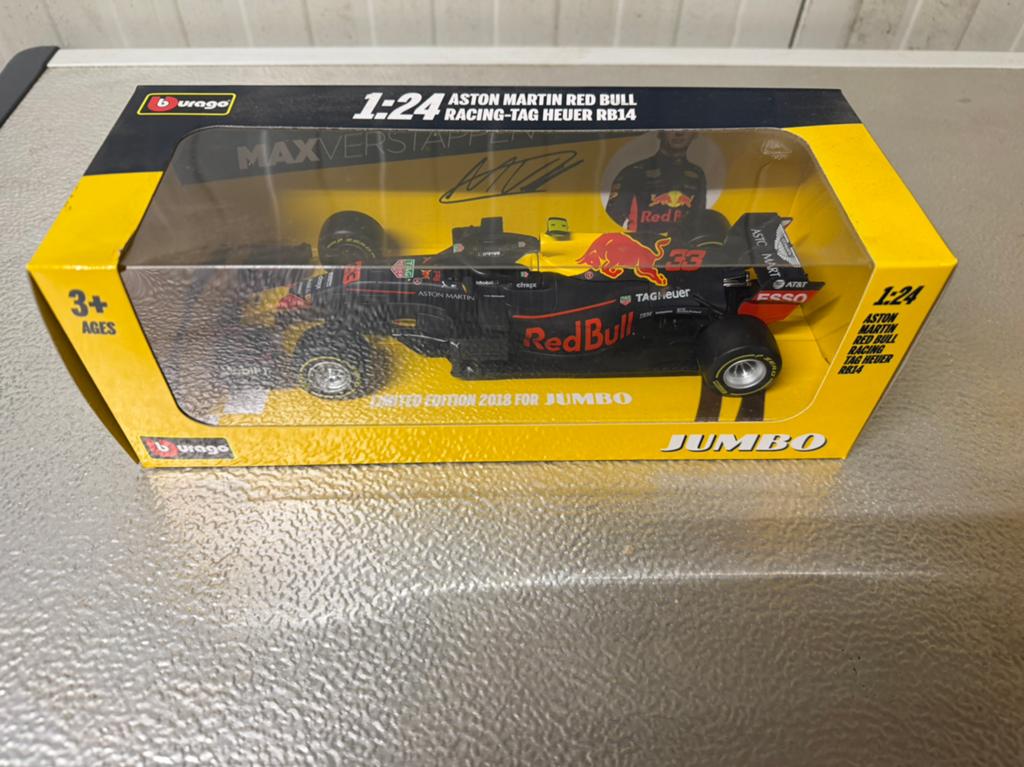 Max Verstappen auto’s, Hobby en Vrije tijd, Modelauto's | 1:24, Ophalen, Zo goed als nieuw, Bburago