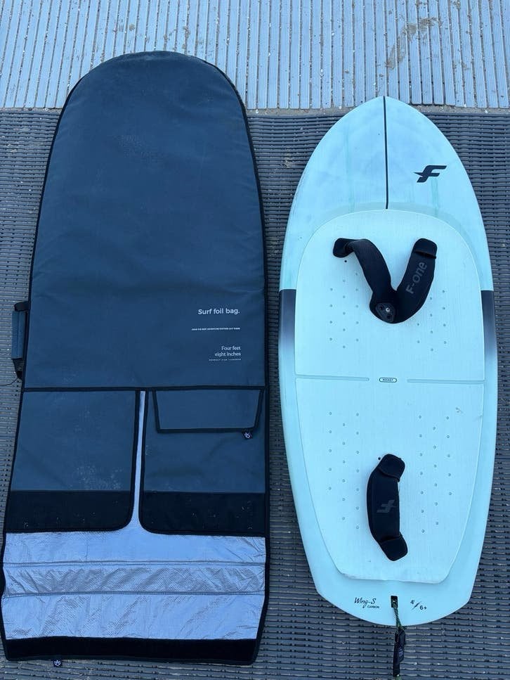 F-one Rocket Wing-S CARBON 4’6+ 50L, incl boardbag €749,-, Ophalen, Gebruikt, Wingsurf-board