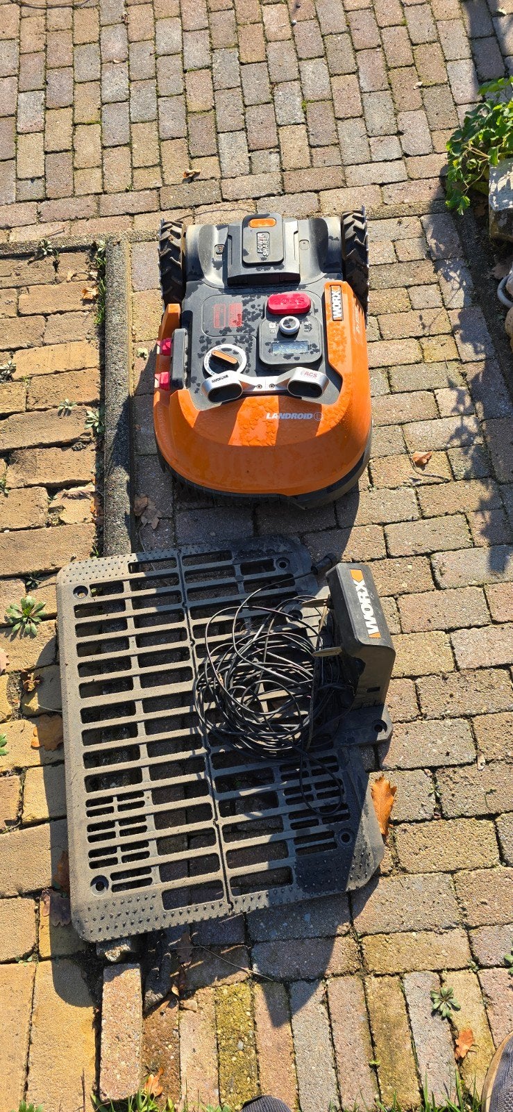Worx Landroid L1000- Perfect voor een strak gazon, Tuin en Terras, Ophalen, Bestuurbaar via app, Worx, Zo goed als nieuw