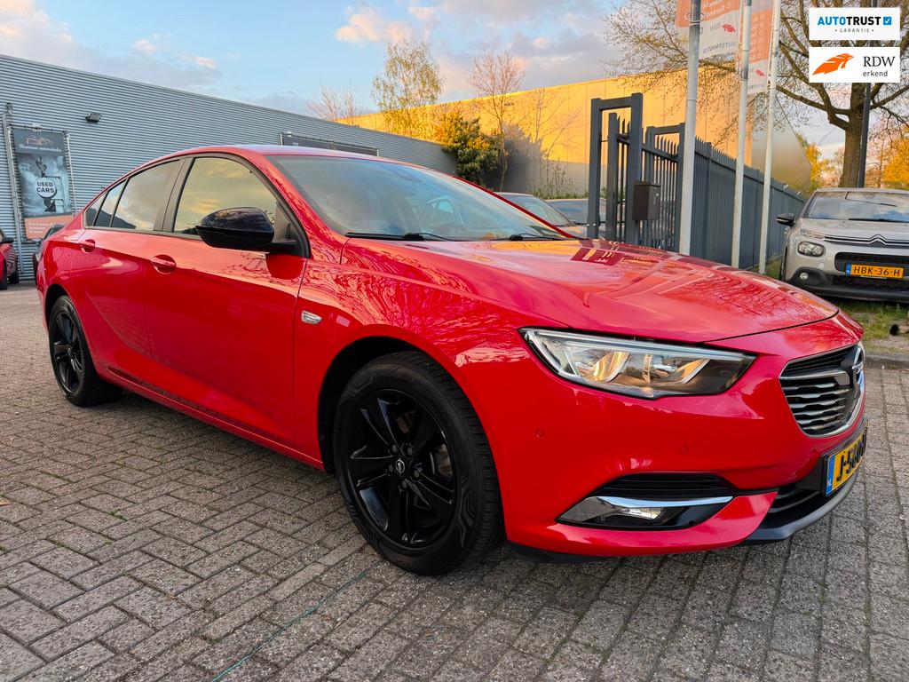 Opel Insignia Grand Sport 1.5 Turbo Online Edition navi, ada, Auto's, Voorwielaandrijving, Stof, Gebruikt, 4 cilinders