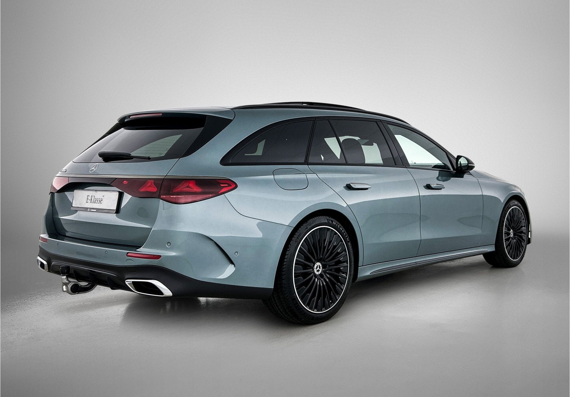 Mercedes-Benz E-Klasse Estate 300 e Business Solution AMG |, Auto's, Automaat, Achterwielaandrijving, Zwart, 4 cilinders