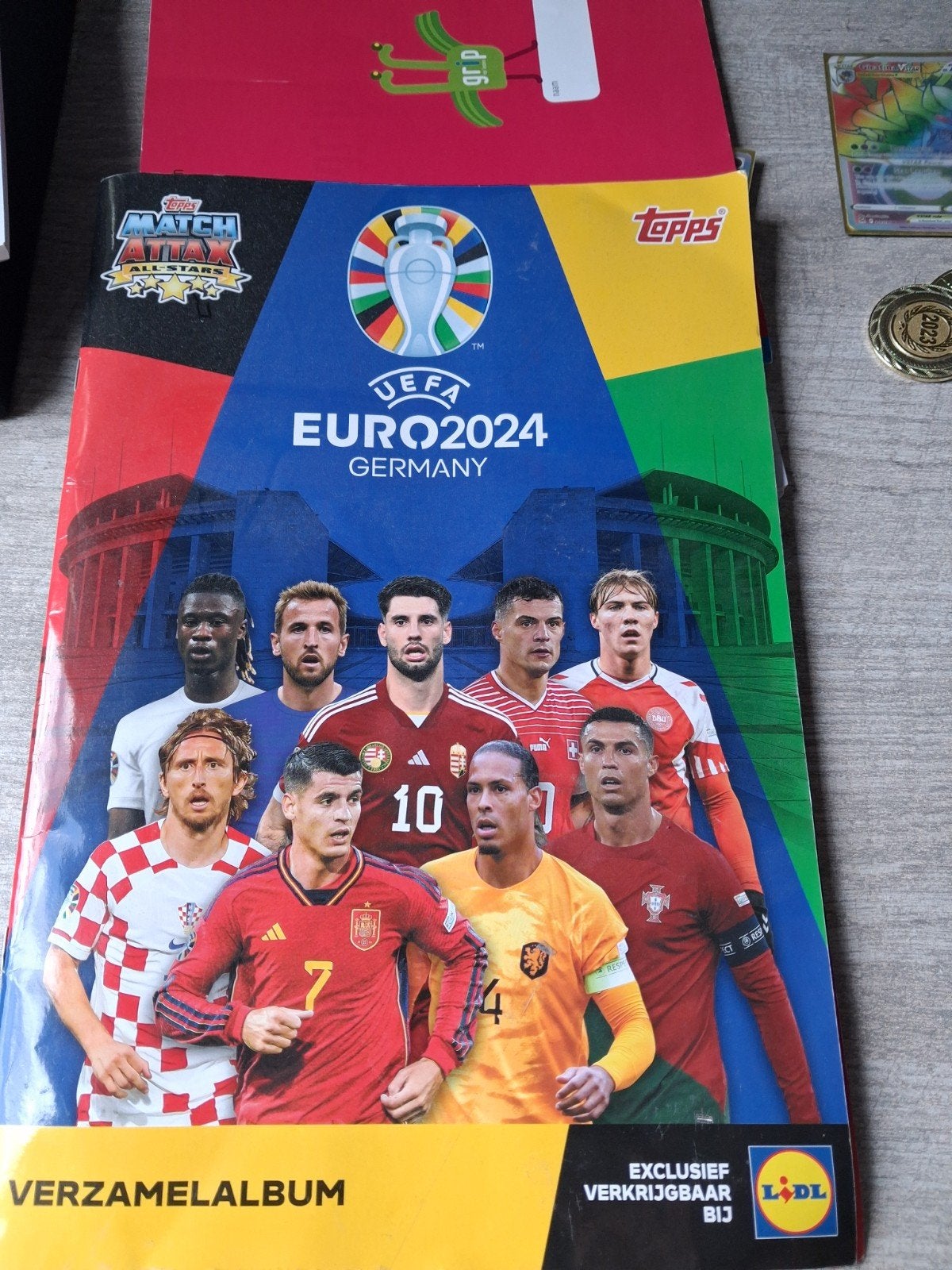 Topps Match Attax UEFA EURO 2024 Verzamelalbum met kaarten, Ophalen of Verzenden, Zo goed als nieuw, Overige sporten, Boek of Tijdschrift