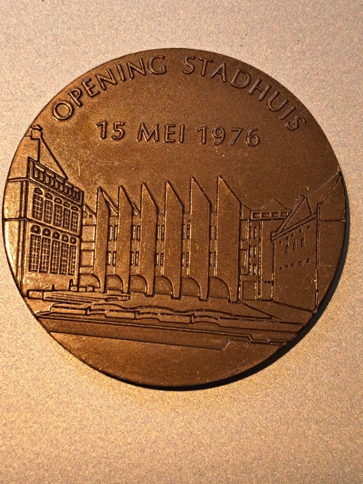 2 Herdenkingsmunten Opening Stadhuis Zwolle 1976, Postzegels en Munten, Ophalen of Verzenden, Overige materialen, Nederland
