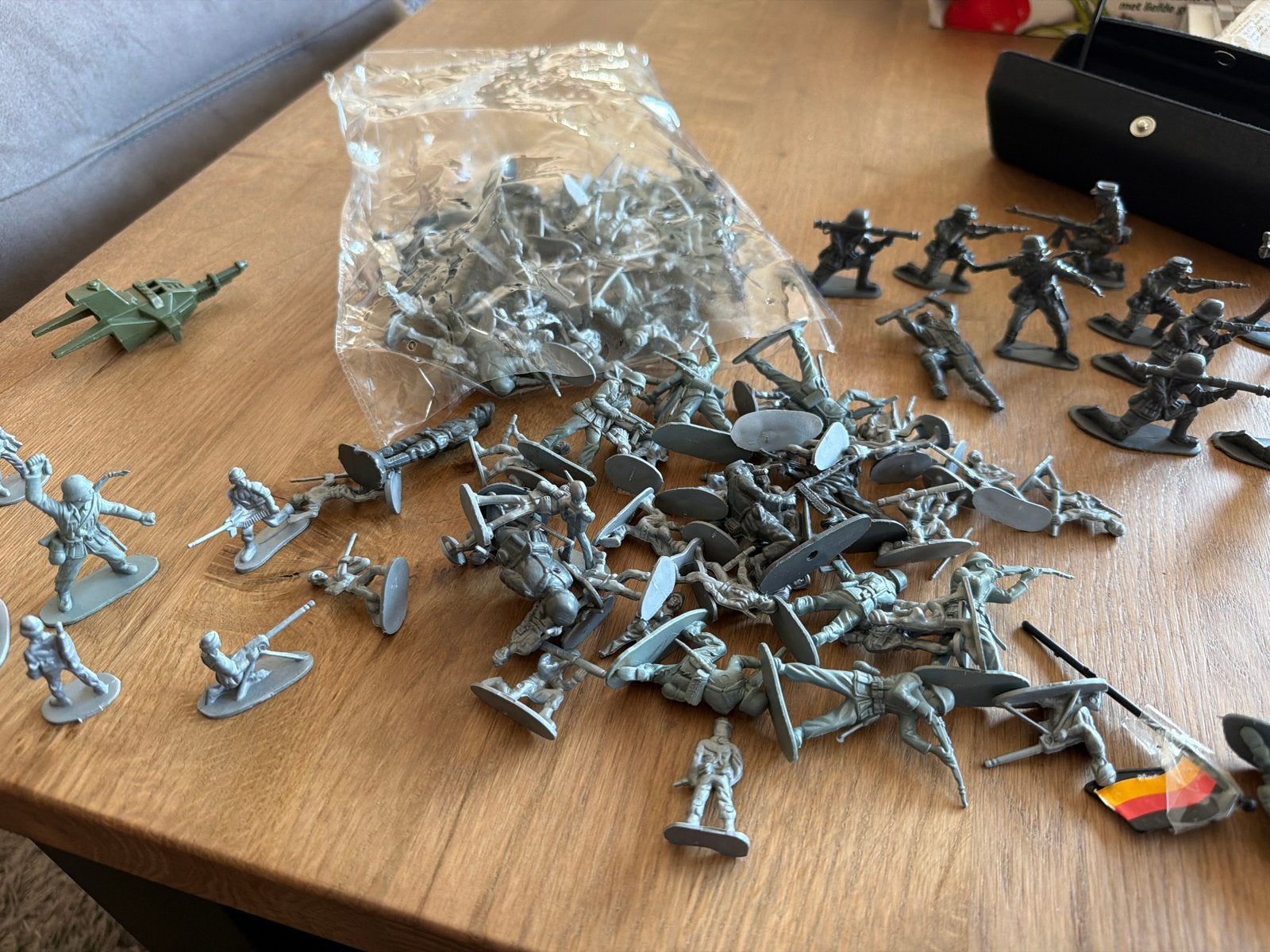 Grote partij plastic soldaatjes en militair speelgoed, Kinderen en Baby's, Speelgoed | Actiefiguren, Ophalen of Verzenden, Zo goed als nieuw