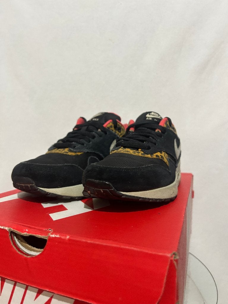 ALS NIEUW! Maat 40 - Nike Air Max 1 Leopard Black, Kleding | Dames, Schoenen, Verzenden, Zwart, Nike, Nike