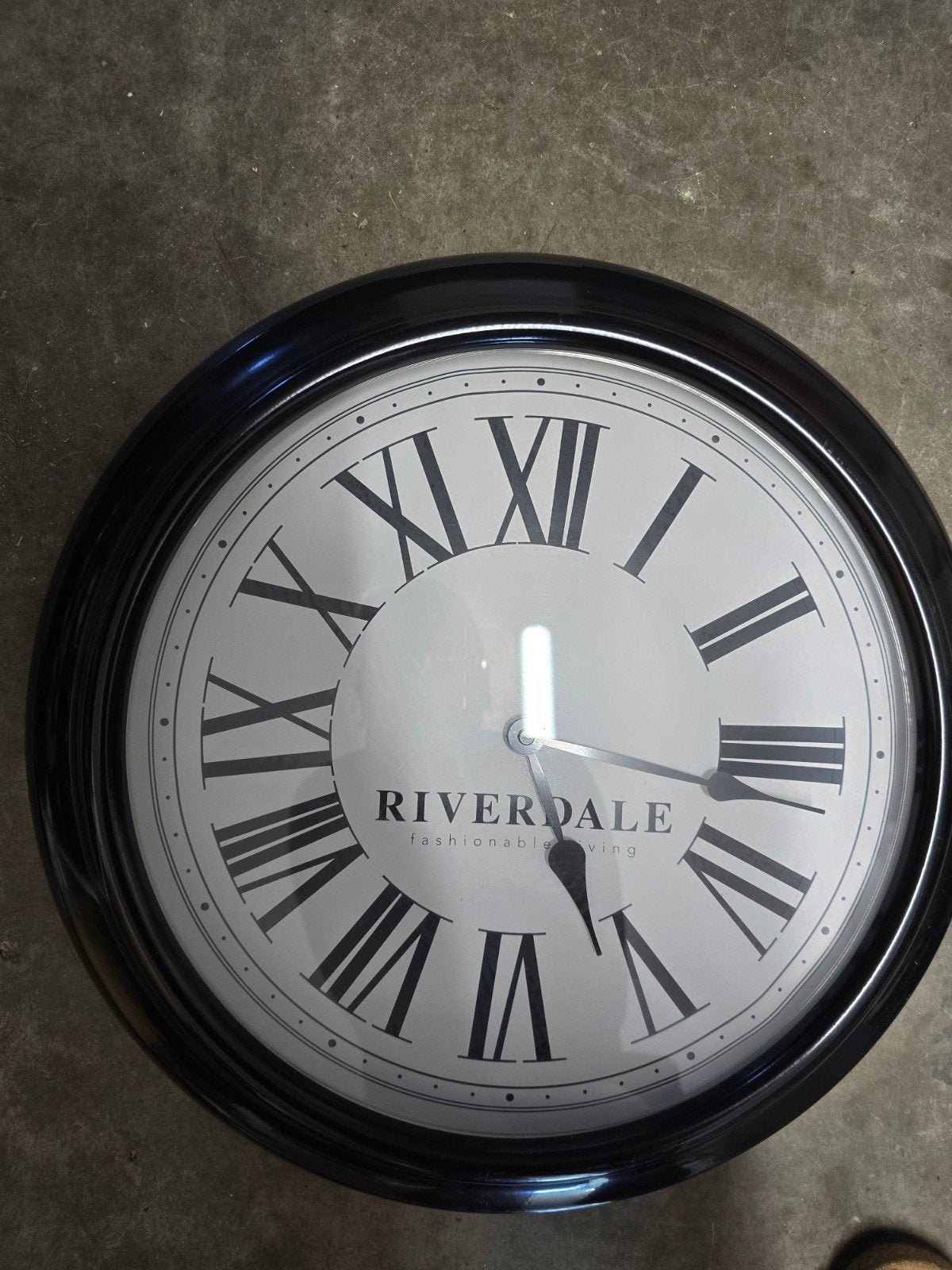 riverdale wandklok, Huis en Inrichting, Woonaccessoires | Klokken, Ophalen