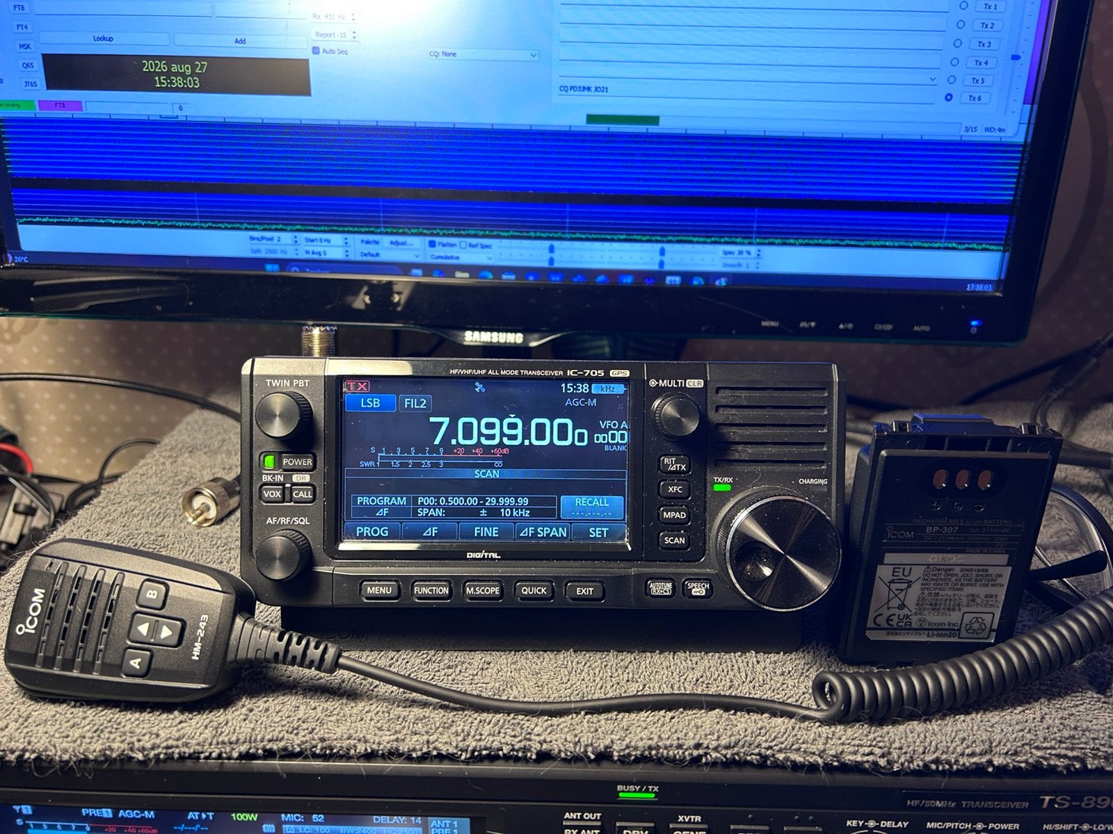 Icom IC 705, Telecommunicatie, Ophalen of Verzenden, Zo goed als nieuw, Zender en Ontvanger