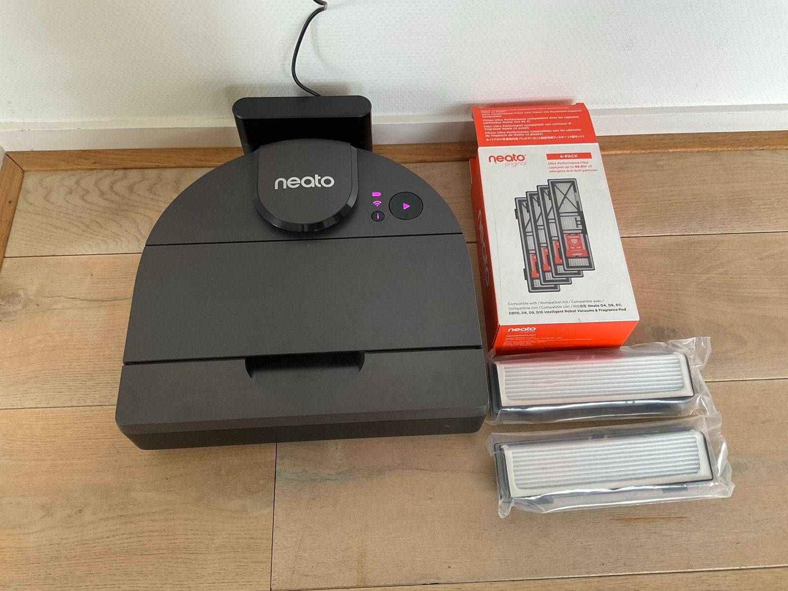 Neato D800 Robotstofzuiger, Robotstofzuiger, Niet werkend, Neato, Reservoir