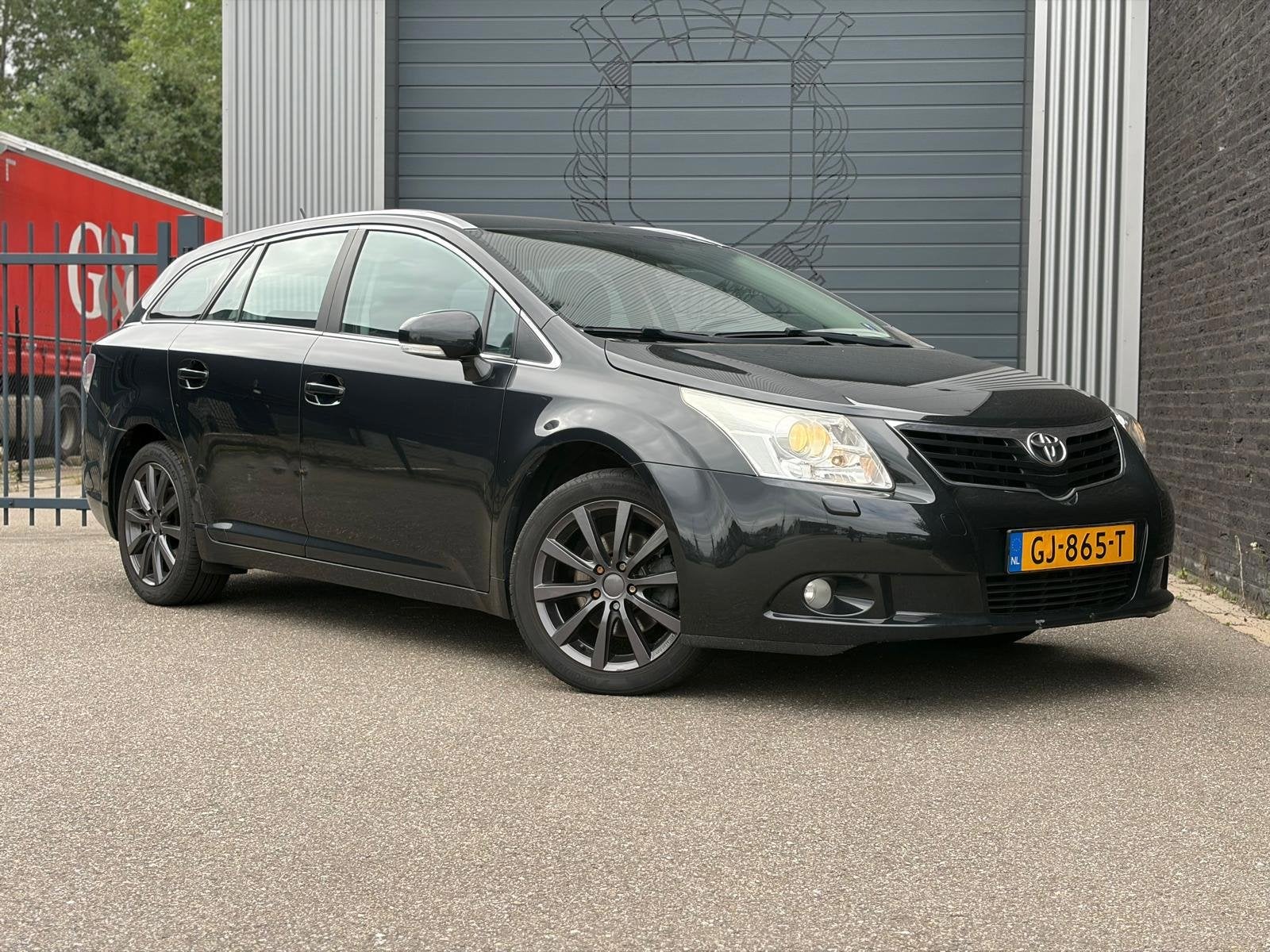 Toyota Avensis Wagon 1.8 VVTi Business Camera|Ecc|Cruise, 4 cilinders, Zwart, Handgeschakeld, Grijs