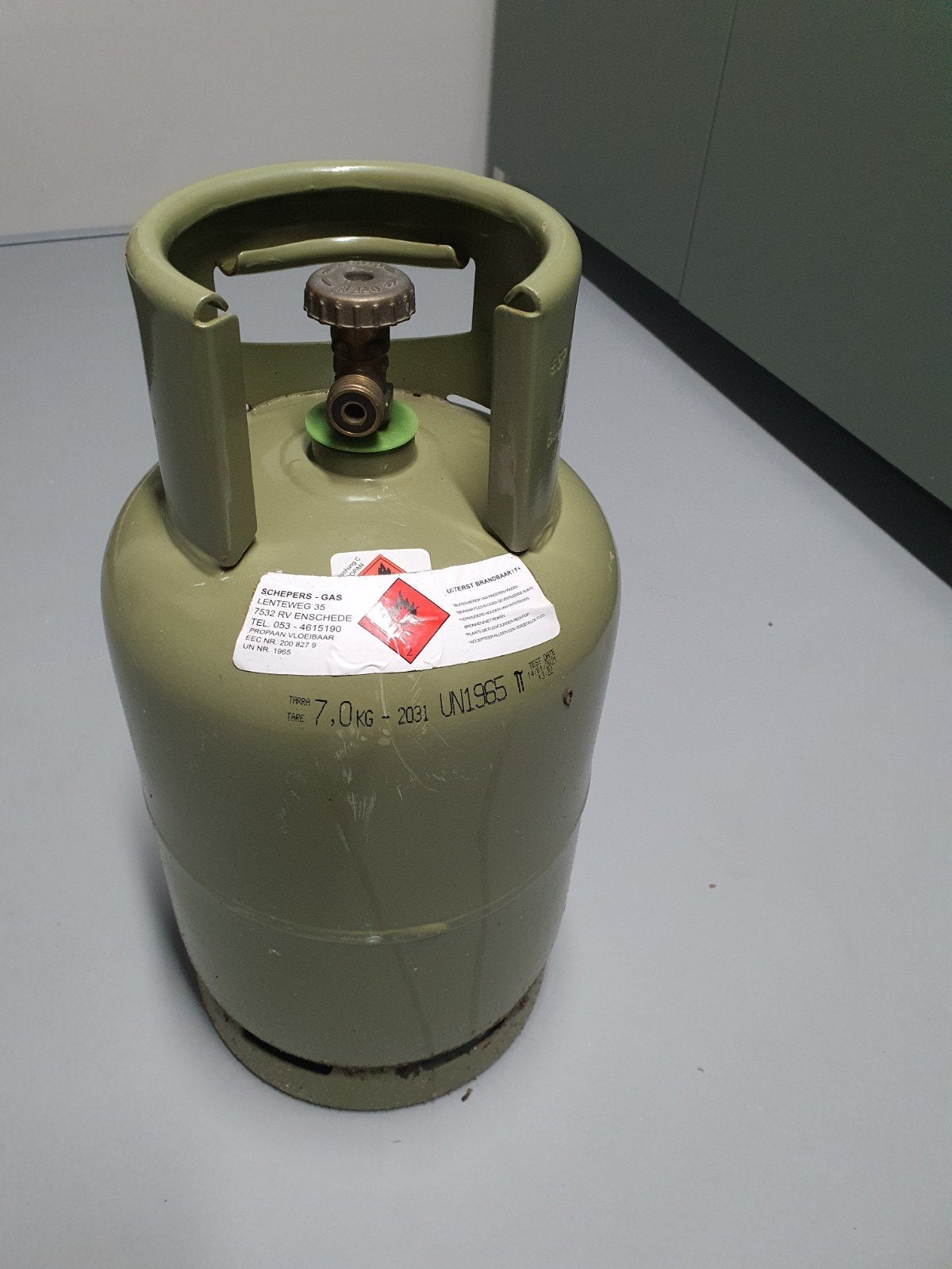 Butaan gasfles leeg, Ophalen, Gebruikt