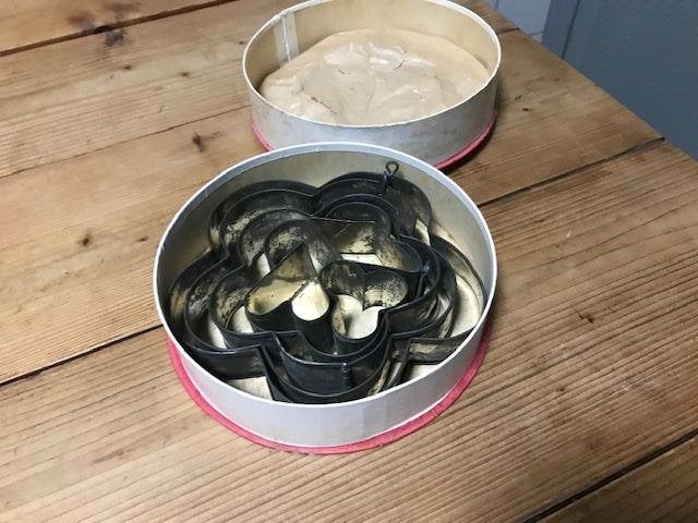 Droste Pastilles chocolade vormen Brocante blik antiek, Ophalen of Verzenden, Gebruikt, Overige, Droste