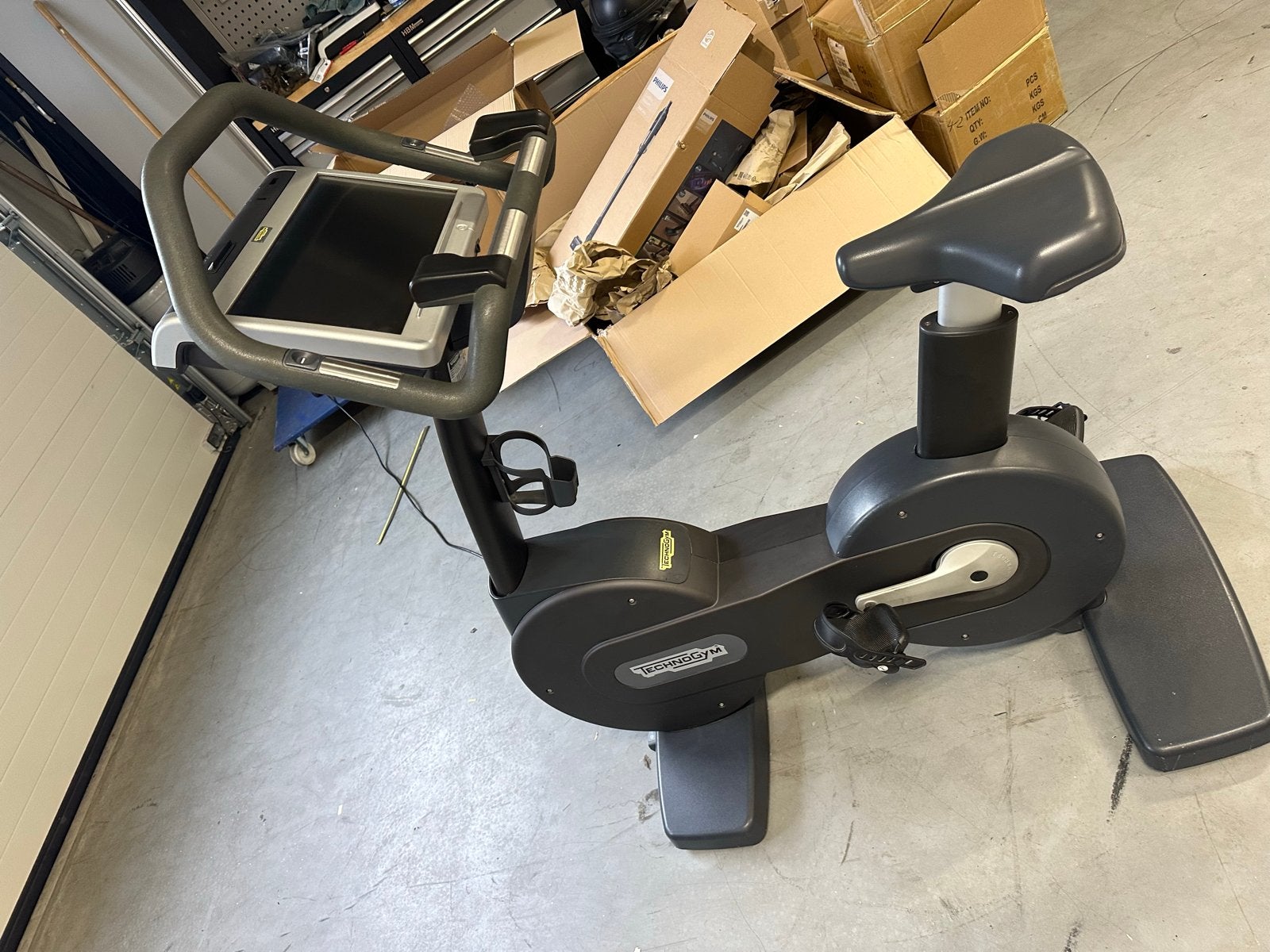Technogym Excite 700 Visioweb Hometrainer - Nieuwstaat, Nieuw, Ophalen of Verzenden, Metaal, Benen
