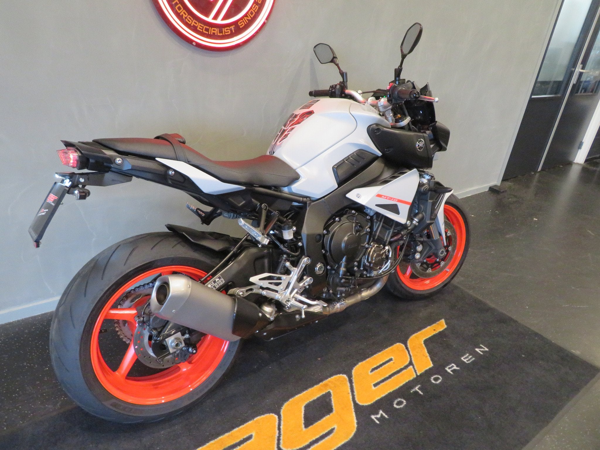 Yamaha MT 10 MT10 MT-10 ABS TCS (bj 2021), Motoren, Motoren | Yamaha, Bedrijf, 998 cc, Naked bike