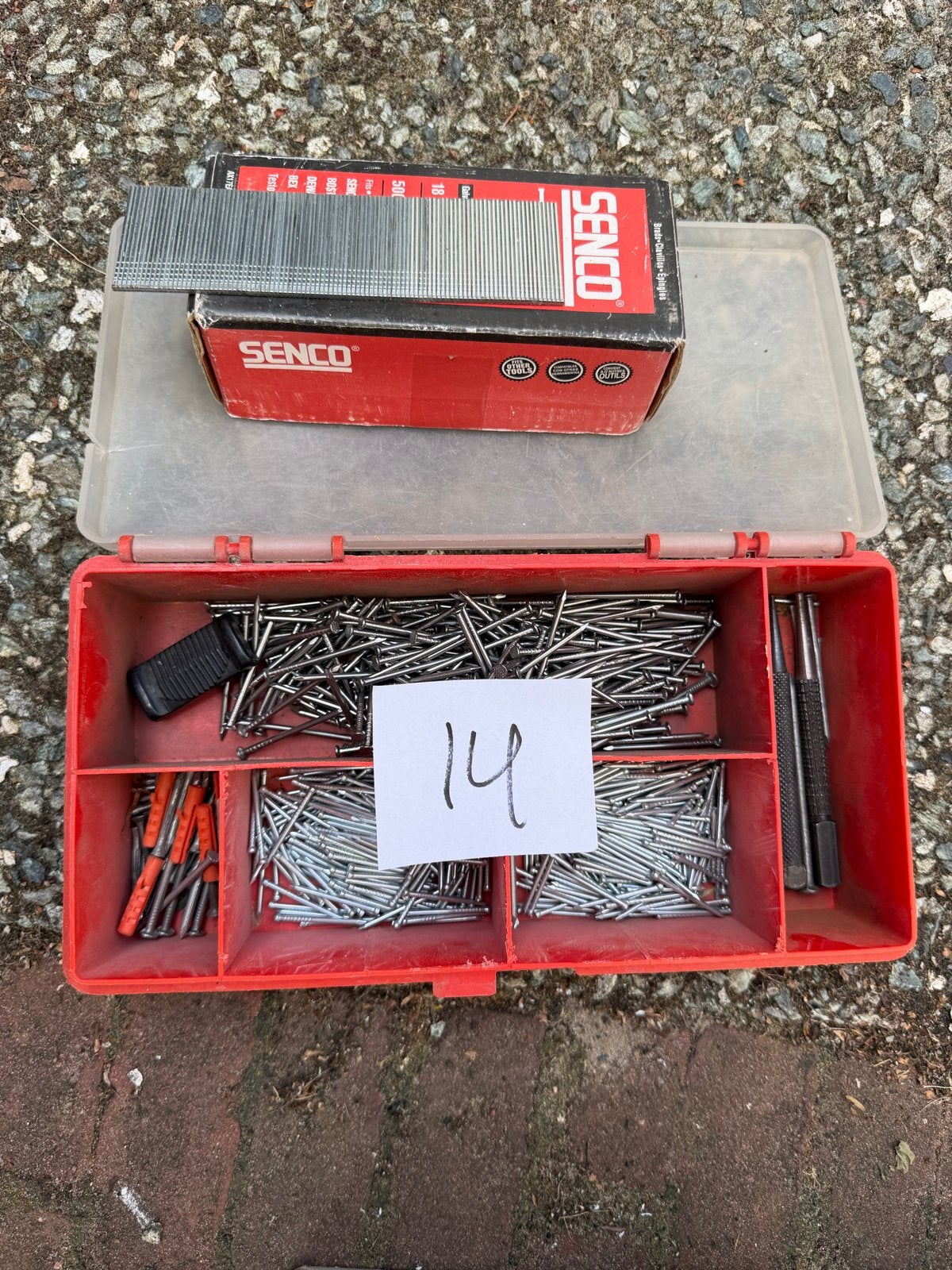 Spijkers in 3 maten in handig opbergdoosje, Ophalen, Gebruikt, Minder dan 50 mm, Spijkers