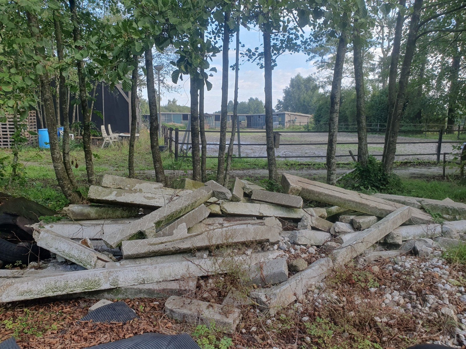 Betonnen varkensroosters, Ophalen, Gebruikt