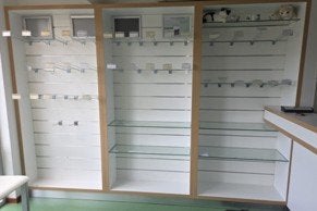 Verkoop/winkel kasten, Ophalen, Zo goed als nieuw