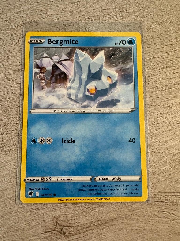 Bergmite 047/189 Astral Radiance - Pokémon Kaart, Ophalen of Verzenden, Nieuw, Losse kaart