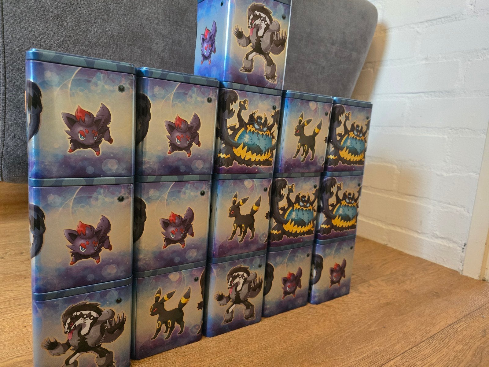 44 x Lege tin bakjes, Hobby en Vrije tijd, Verzamelkaartspellen | Pokémon, Ophalen of Verzenden, Zo goed als nieuw, Overige typen