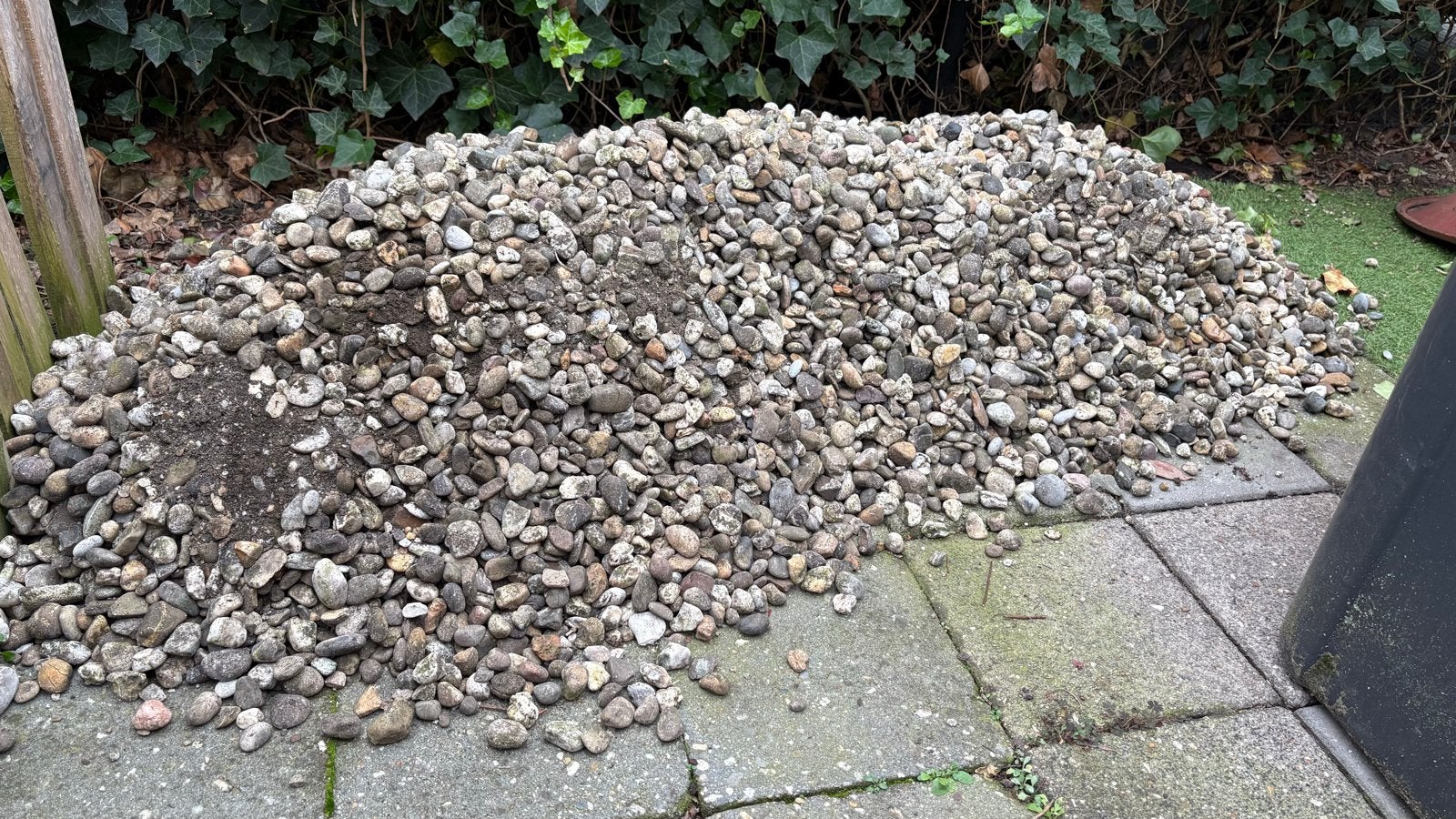 Gratis af te halen: Grind voor tuin of op het dak, Ophalen, Gebruikt, Multi, Grind