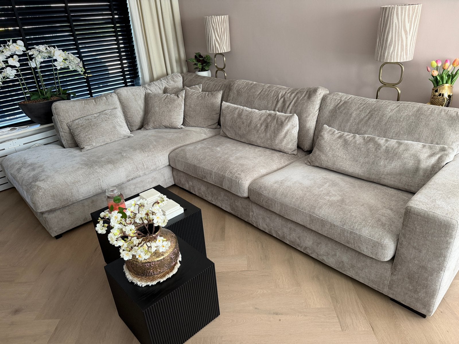 Hoekbank Taupe jansen totaal wonen -  nog geen jaar oud!, Ophalen, Hoekbank, 300 cm of meer, Zo goed als nieuw