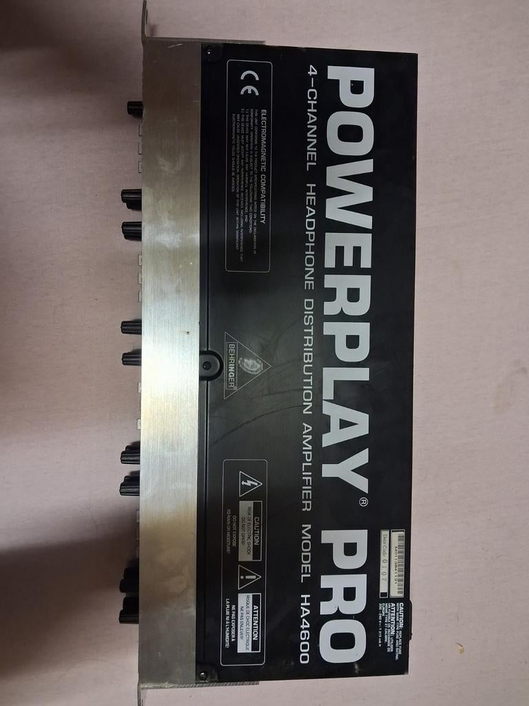 Behringer Powerplay Pro HA4600 Hoofdtelefoonversterker, Muziek en Instrumenten, Synthesizers, Ophalen of Verzenden
