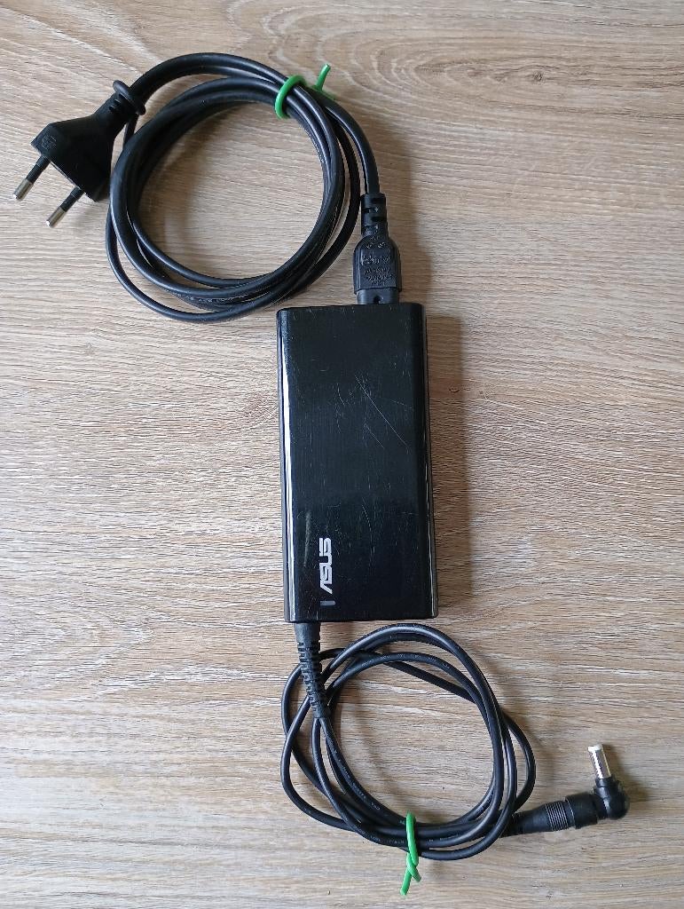 Asus ad69800 laptop oplader 19,5v 3,08a 65w 5,5 x 2,5, Ophalen of Verzenden, Gebruikt, Asus