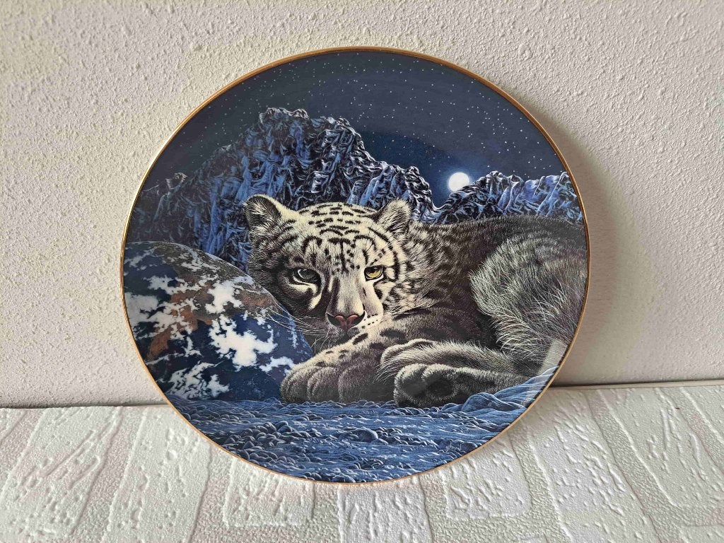 Sneeuwpanter Wandbord "Warmth of Home" (21 cm) -, Ophalen of Verzenden, Zo goed als nieuw, Porselein, Bord of Schaal