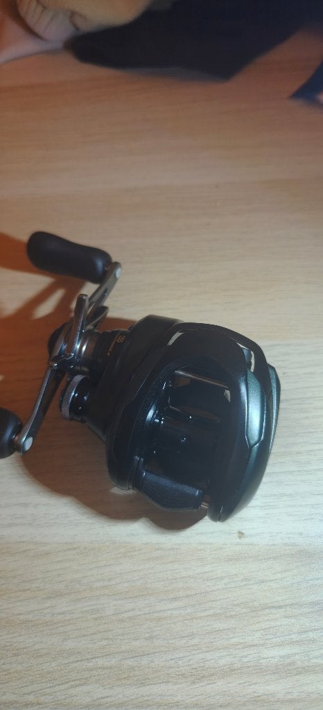 25 Shimano Curado M Casting Reel 151 MG Left Hand, Ophalen, Zo goed als nieuw