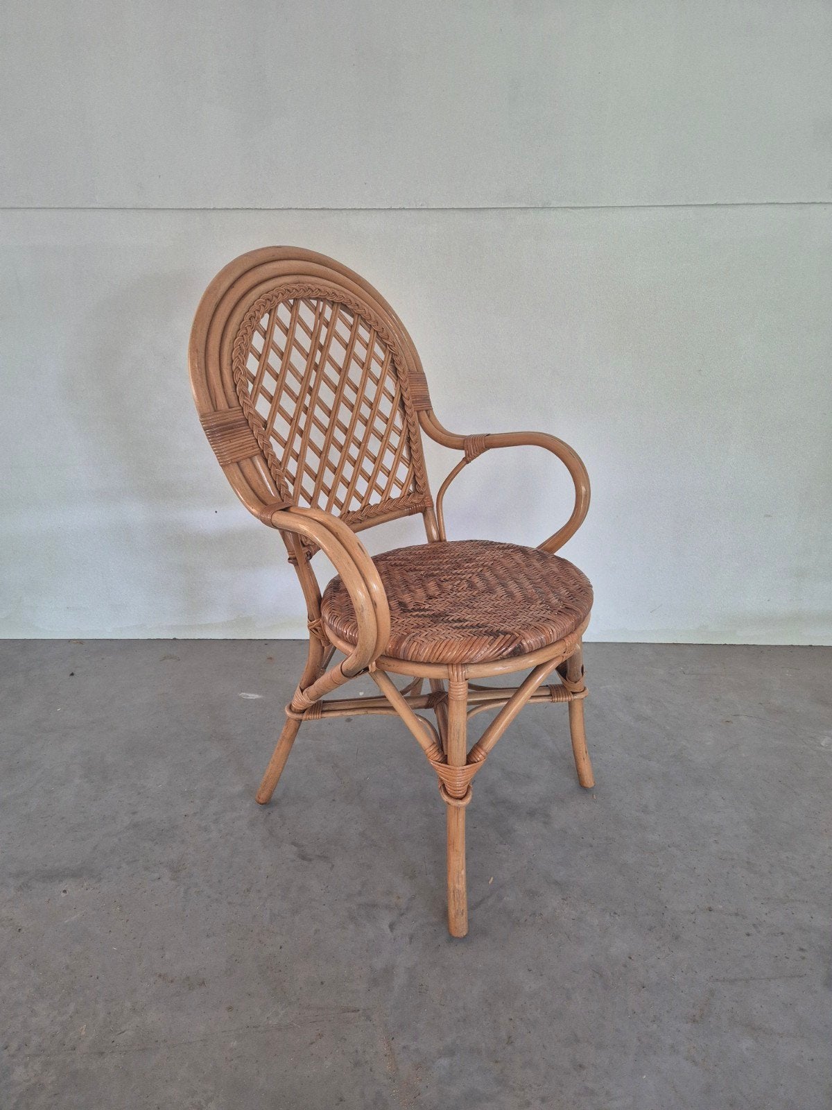 Vintage boho rotan bamboe stoel., Huis en Inrichting, Stoelen, Bruin, Onbekend, Ophalen of Verzenden, Zo goed als nieuw