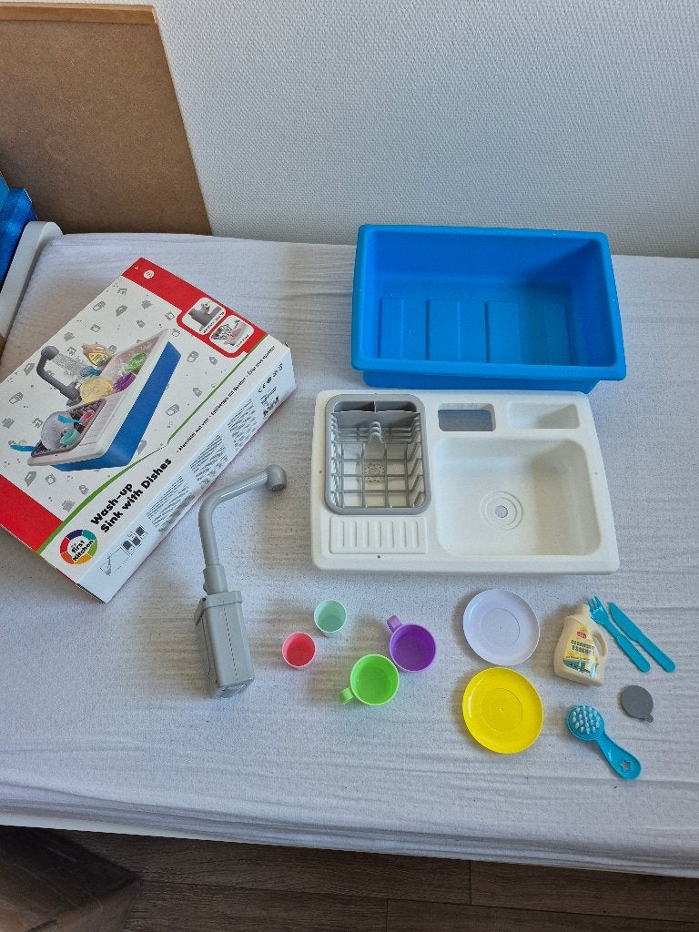 Wash up sink with dishes speelgoed, Ophalen of Verzenden, Zo goed als nieuw, Jongen of Meisje
